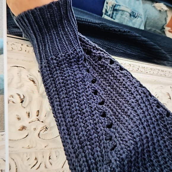 Cardigan - Picture 5 of 5